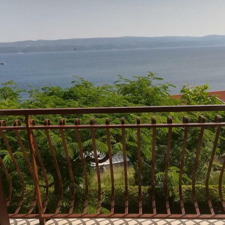 Apartmani Ujdur Omiš Exteriör bild