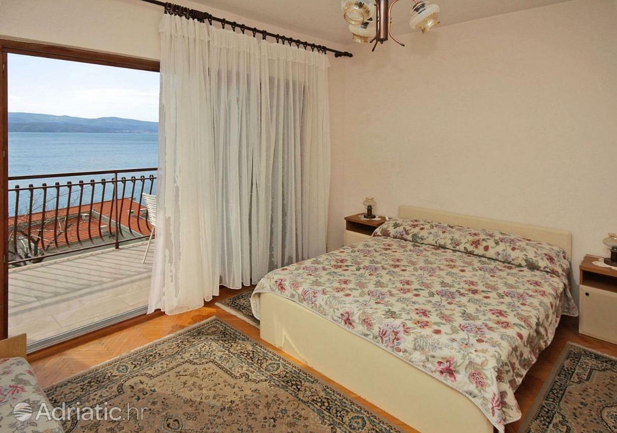 Apartmani Ujdur Omiš Exteriör bild