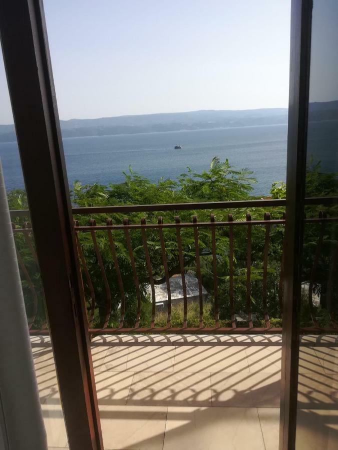 Apartmani Ujdur Omiš Exteriör bild
