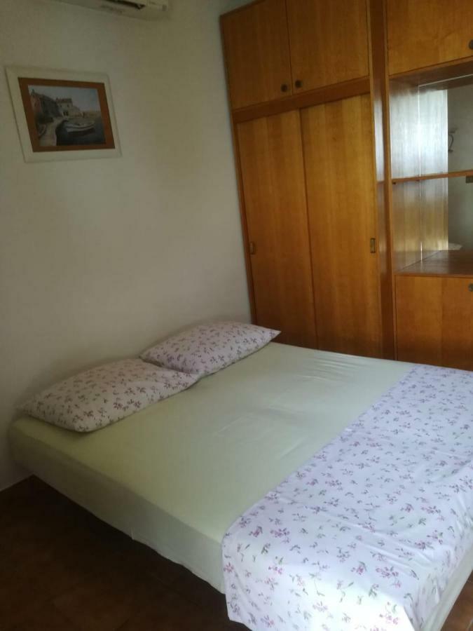Apartmani Ujdur Omiš Exteriör bild