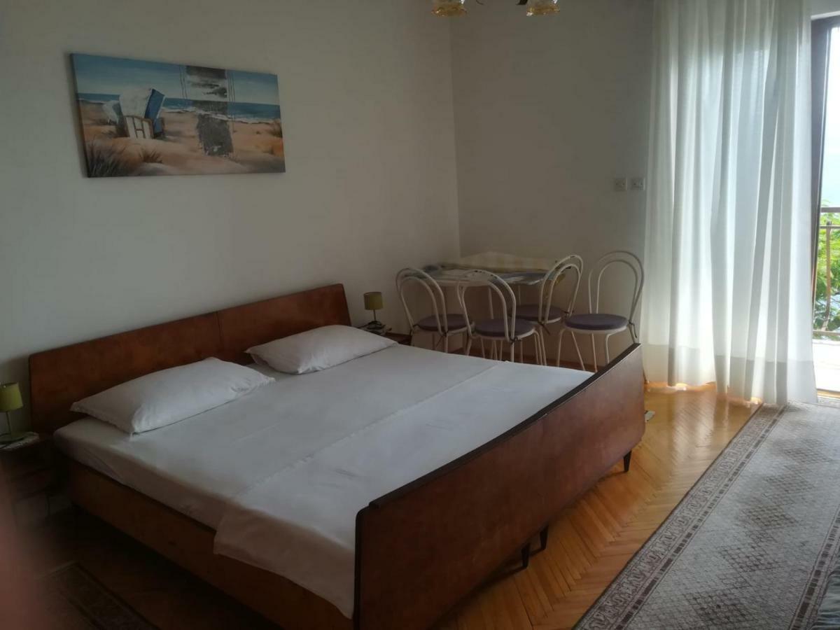 Apartmani Ujdur Omiš Exteriör bild