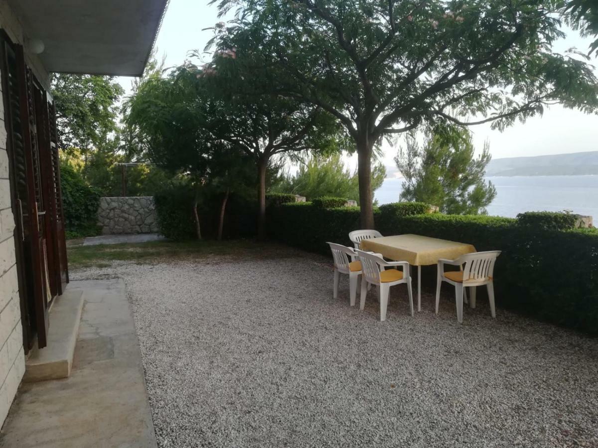 Apartmani Ujdur Omiš Exteriör bild