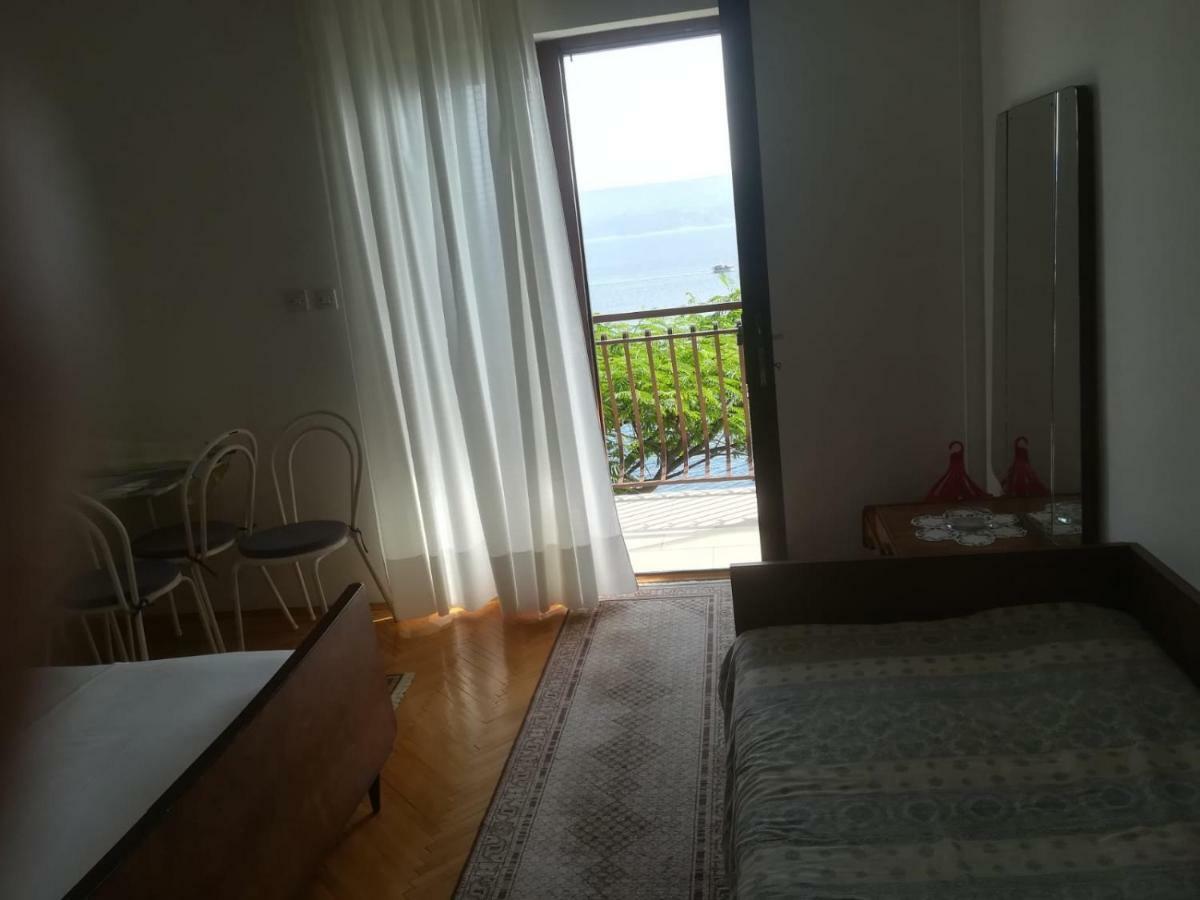 Apartmani Ujdur Omiš Exteriör bild