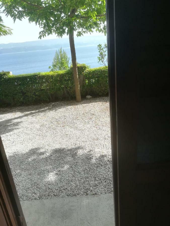 Apartmani Ujdur Omiš Exteriör bild