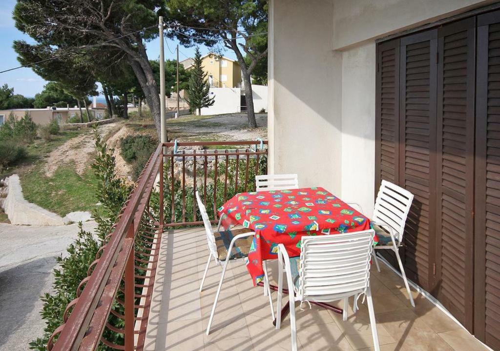 Apartmani Ujdur Omiš Exteriör bild