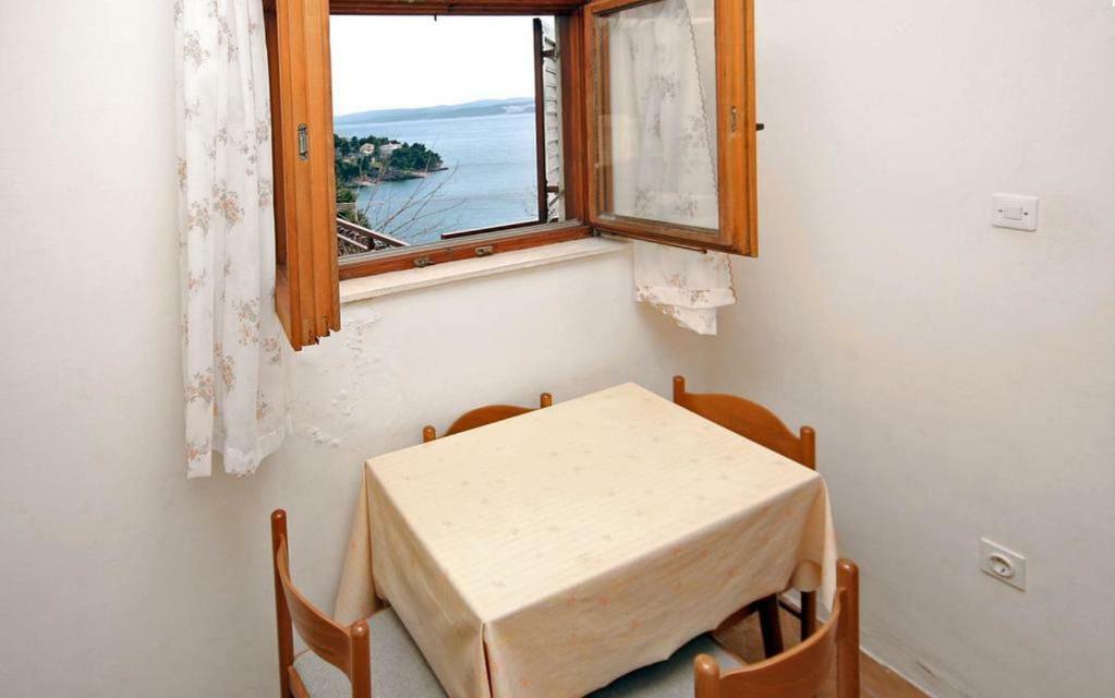 Apartmani Ujdur Omiš Exteriör bild