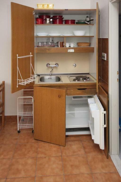 Apartmani Ujdur Omiš Exteriör bild