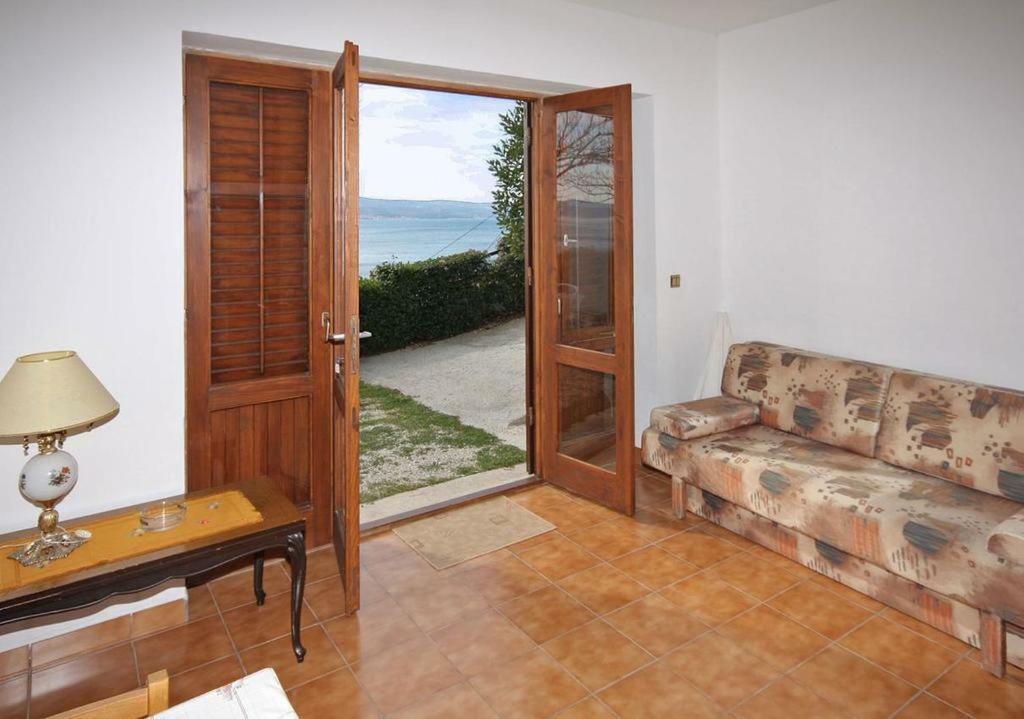 Apartmani Ujdur Omiš Exteriör bild